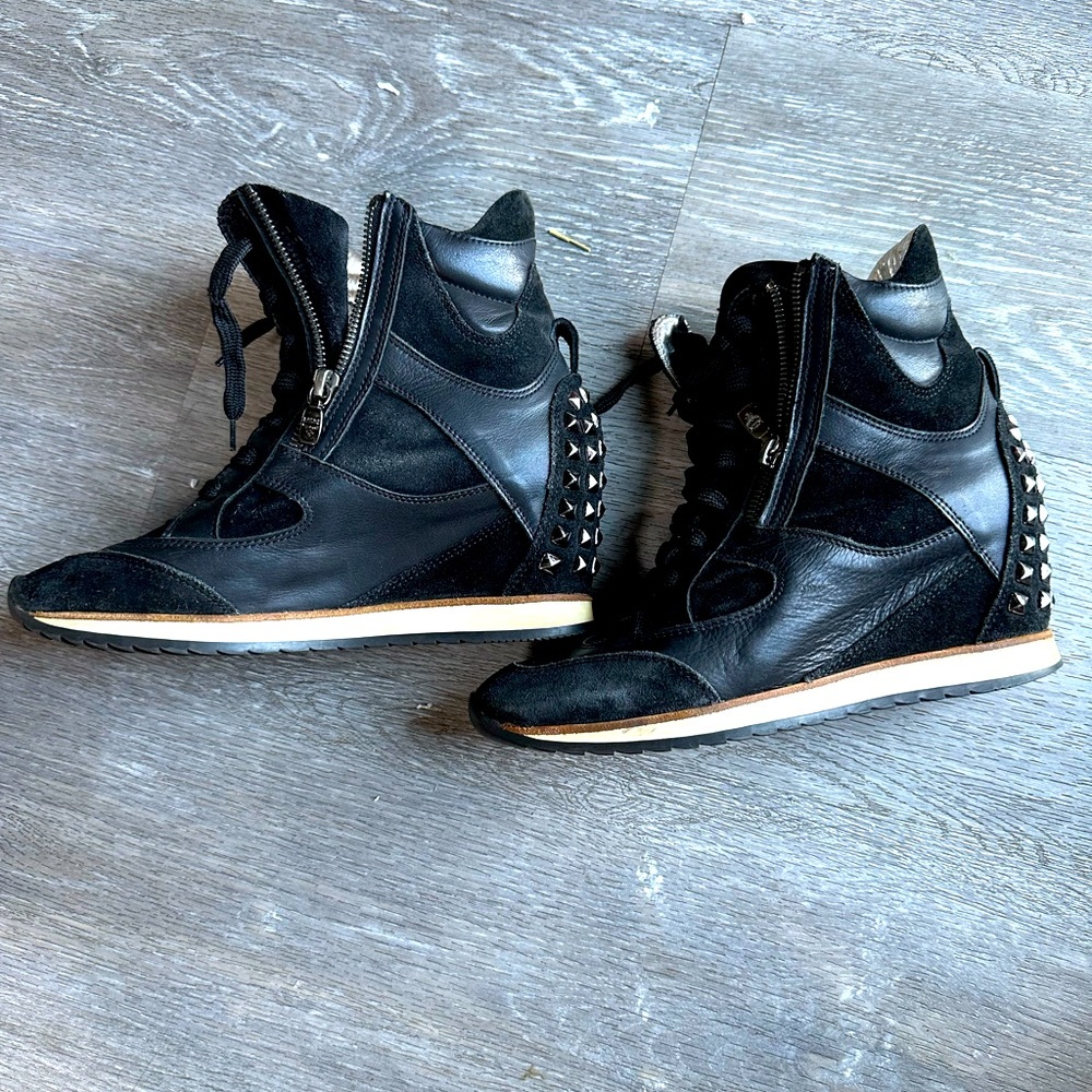 Mcm Studded Wedge shoes